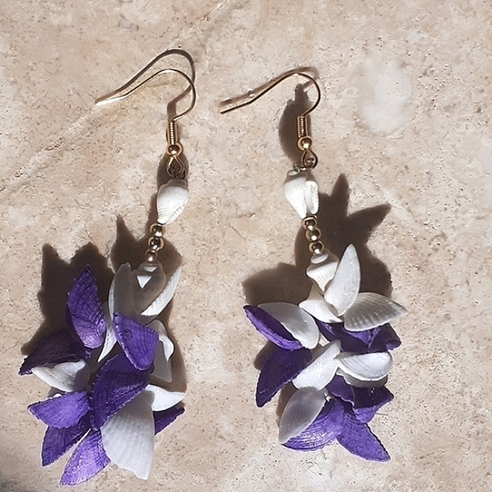 Real SHELL Earrings - Picture 4 of 5